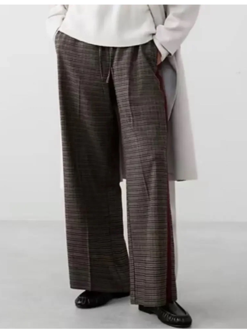 Houndstooth Pull-On Pants with Burgundy Side Stripe - Picture 3 of 8